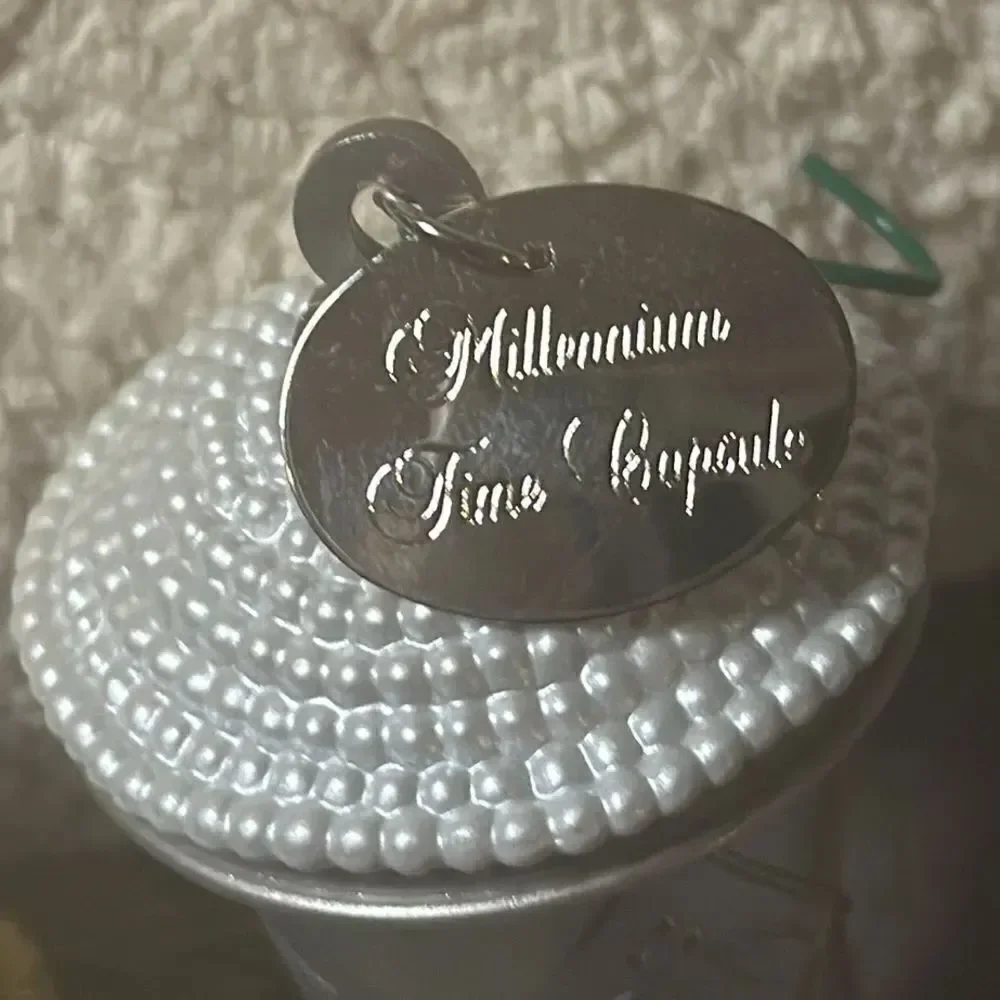 Hallmark Keepsake Ornaments: 2000 Millennium Time Capsule